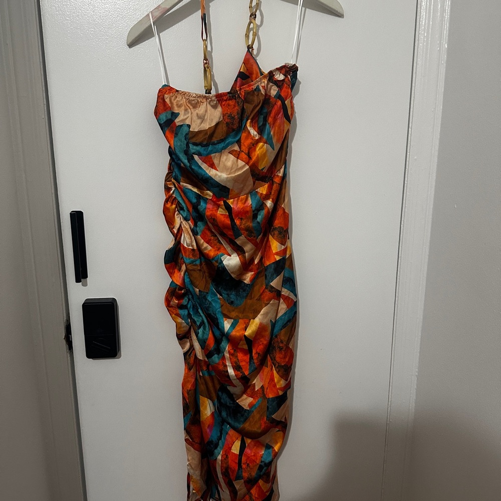 PrettyLittleThing Colorful Ruched Midi Dress - Picture 3 of 5